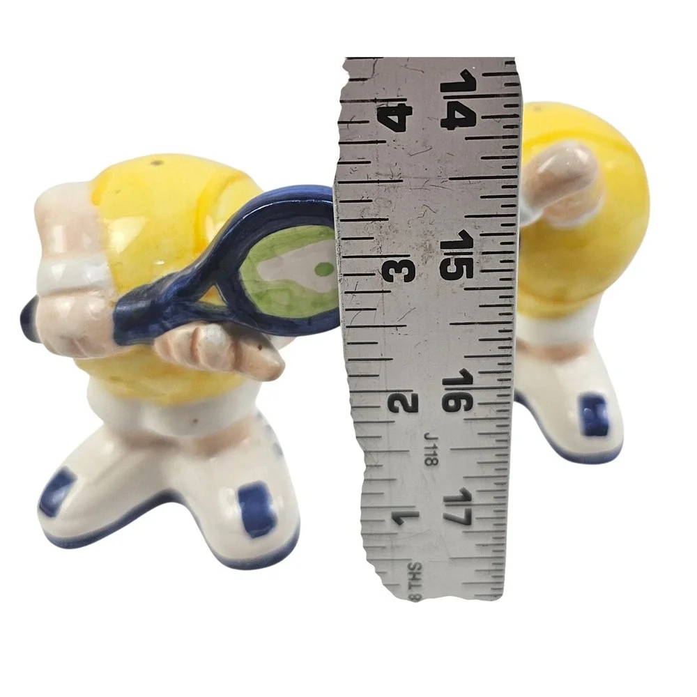 Vintage Anthropomorphic Tennis Ball Salt and Pepper Shakers Set Ceramic Novelty‎